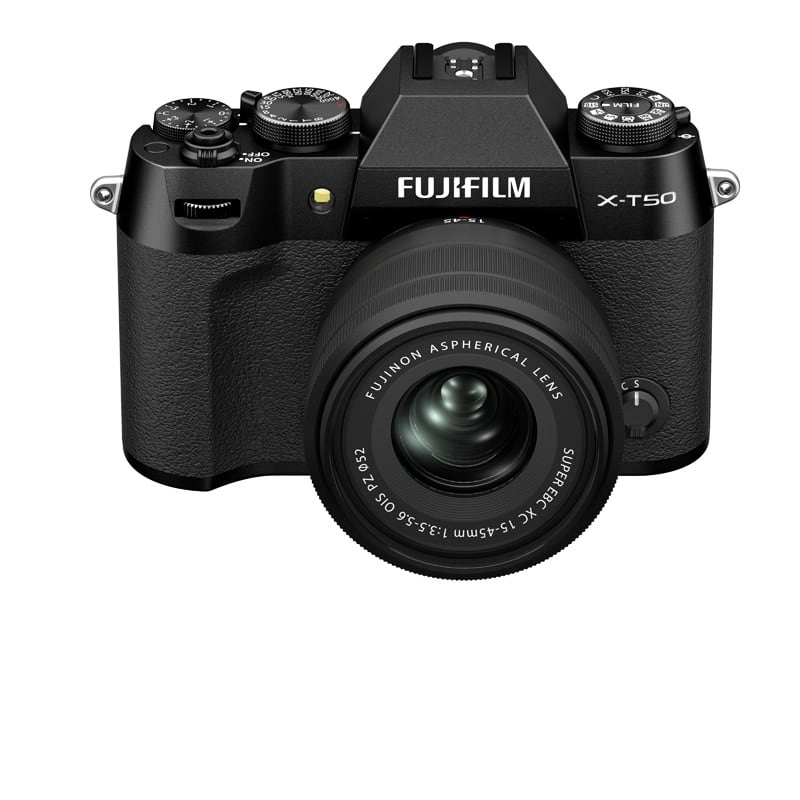Fujifilm X-T50 Kamera mit 15-45mm Objektiv in Schwarz.