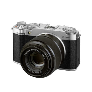 Fujifilm X-M5 + XC 35mm F2 silber